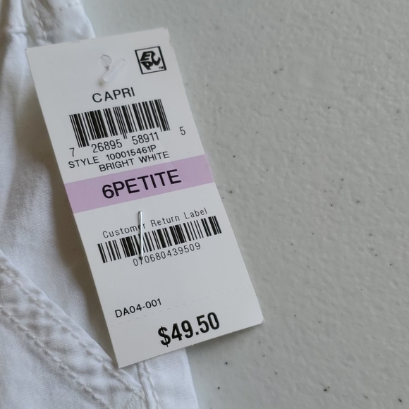Style & Co White Capri pants Size 6P - Picture 5 of 5
